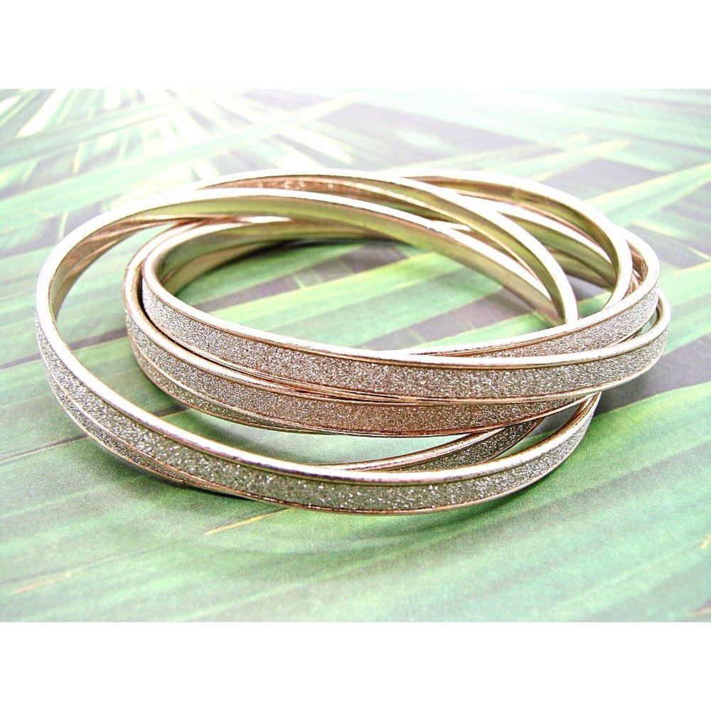 Steve Madden Glitter Design Six Interlocking Bangle Bracelets Gold-Tone 1 Piece
